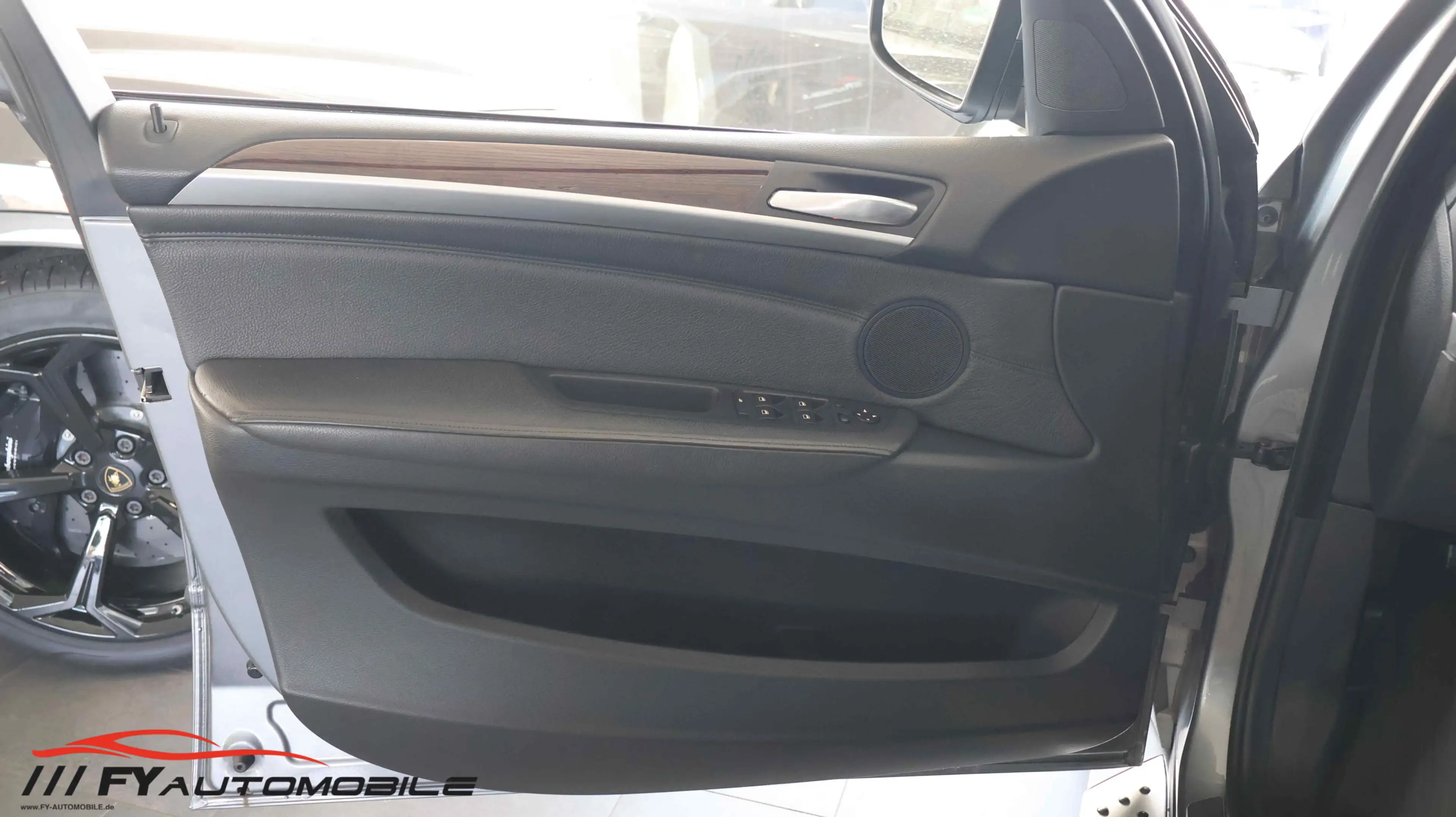BMW X5 3.0 si 7 Sitzer* 8x Bereift* Sofort Verfügbar — photo 8