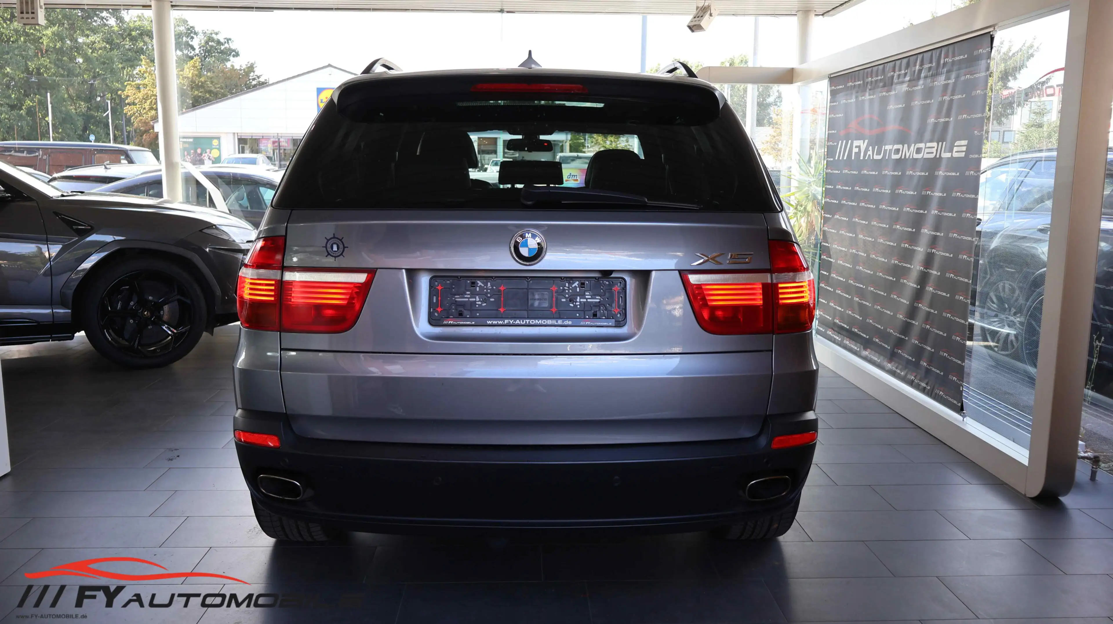 BMW X5 3.0 si 7 Sitzer* 8x Bereift* Sofort Verfügbar — photo 4