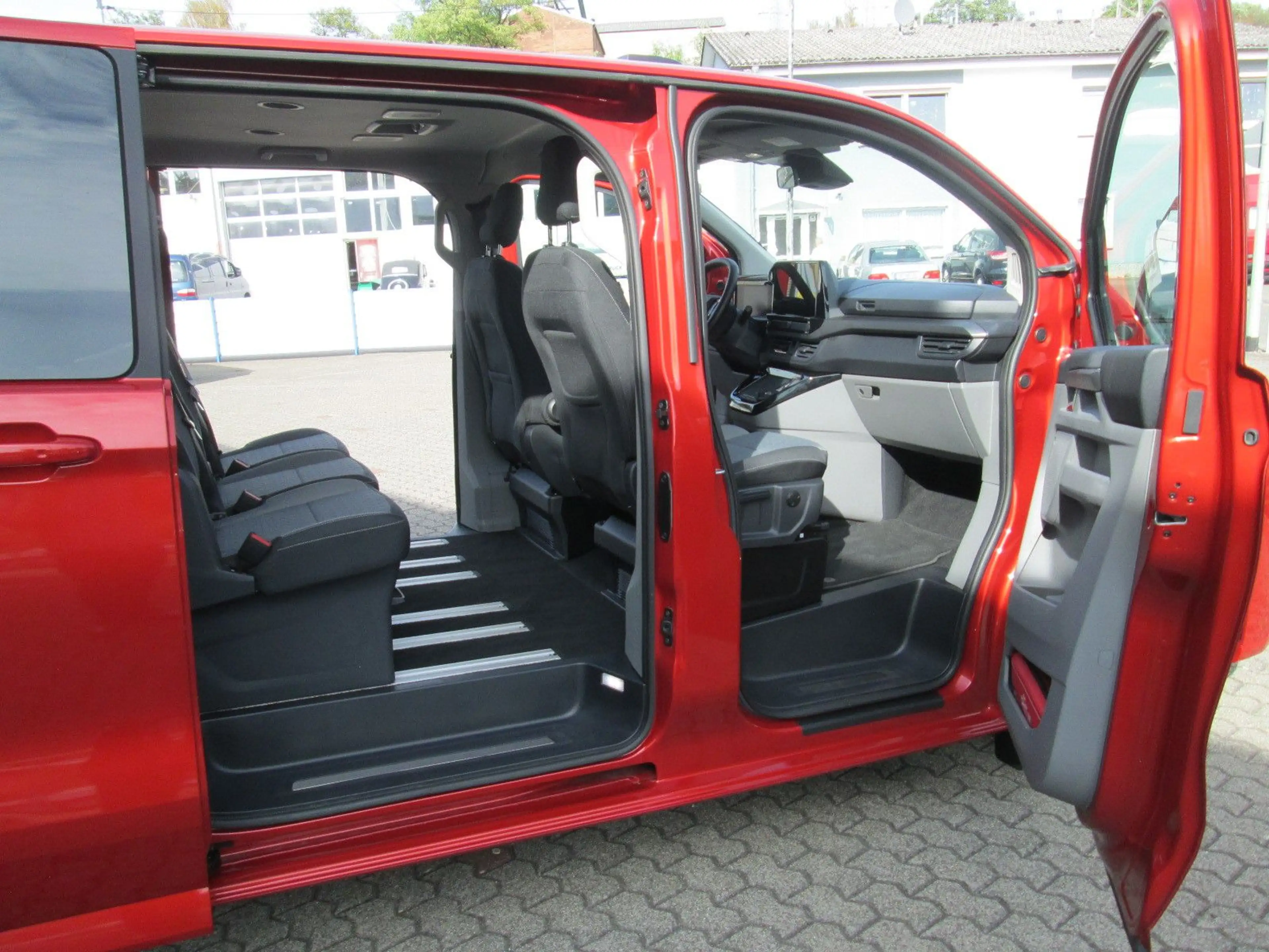 Ford Tourneo Custom Bus 320 L1 Titanium FWD AHK — photo 7