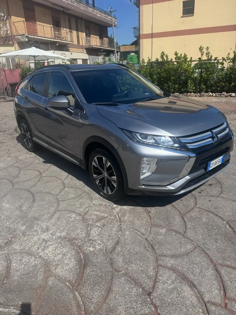 Mitsubishi Eclipse Cross 2.2 Diamond 4wd auto Gris - 2