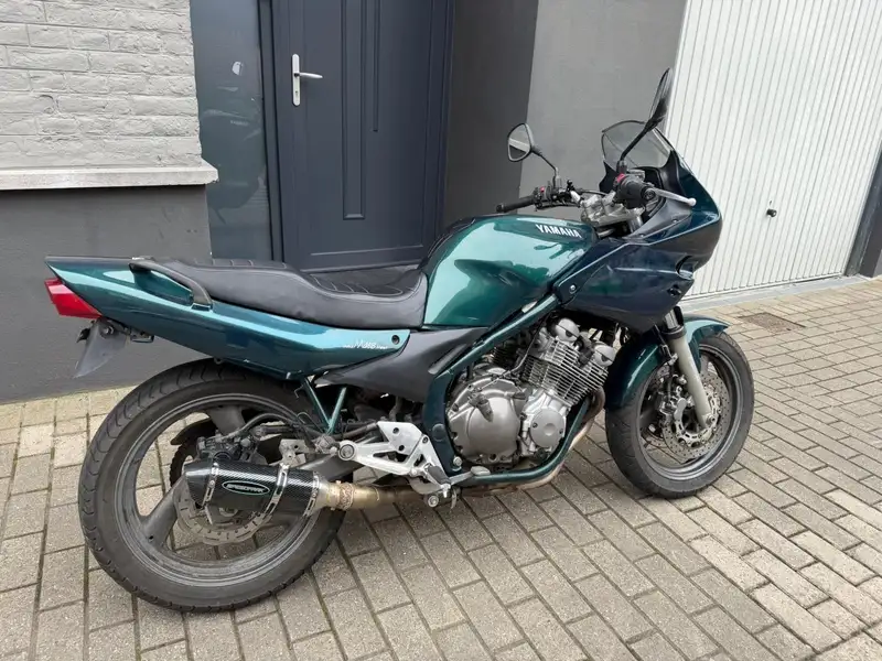 Yamaha XJ 600