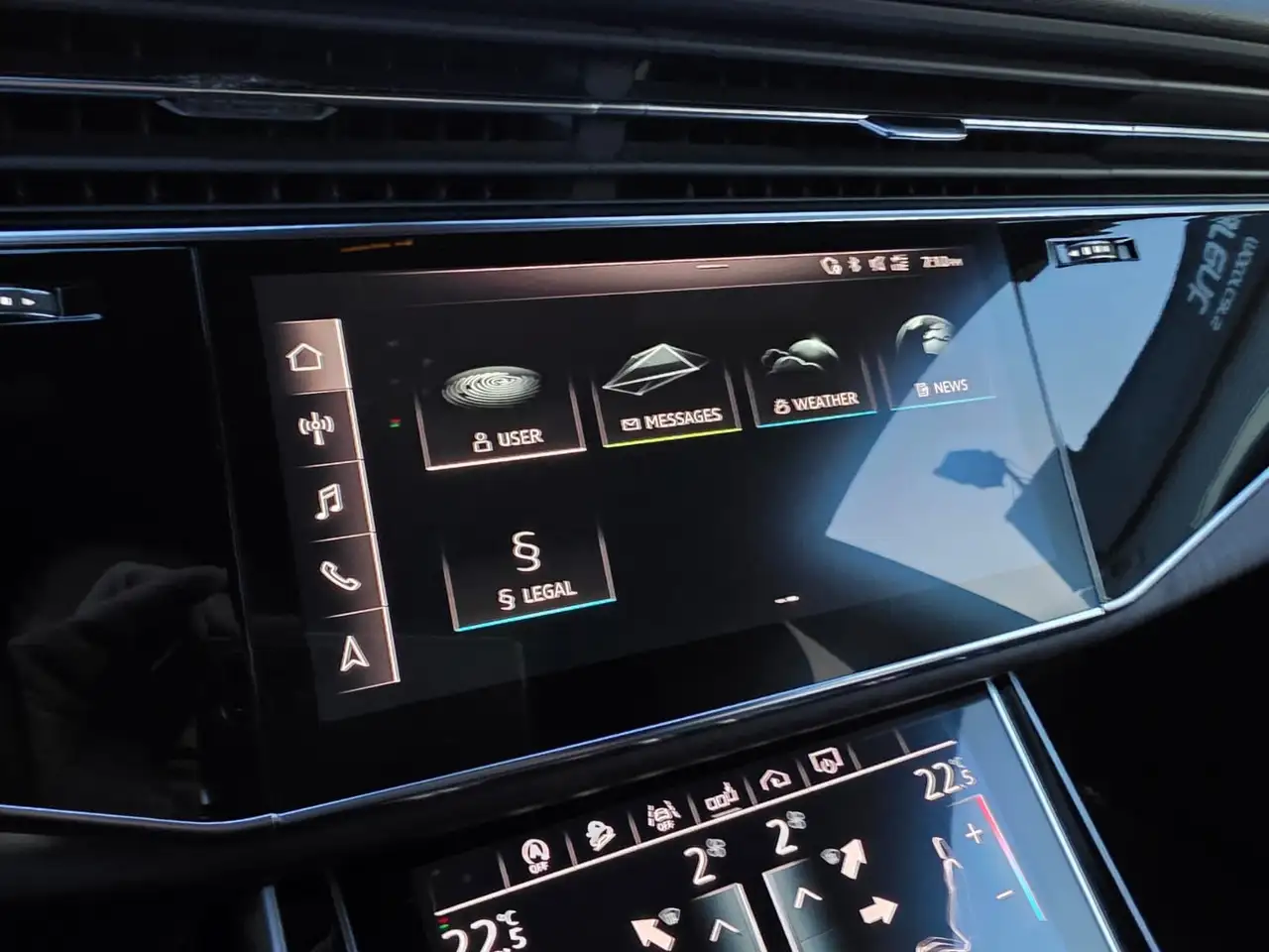 Audi Q8 снимка Audi Q8