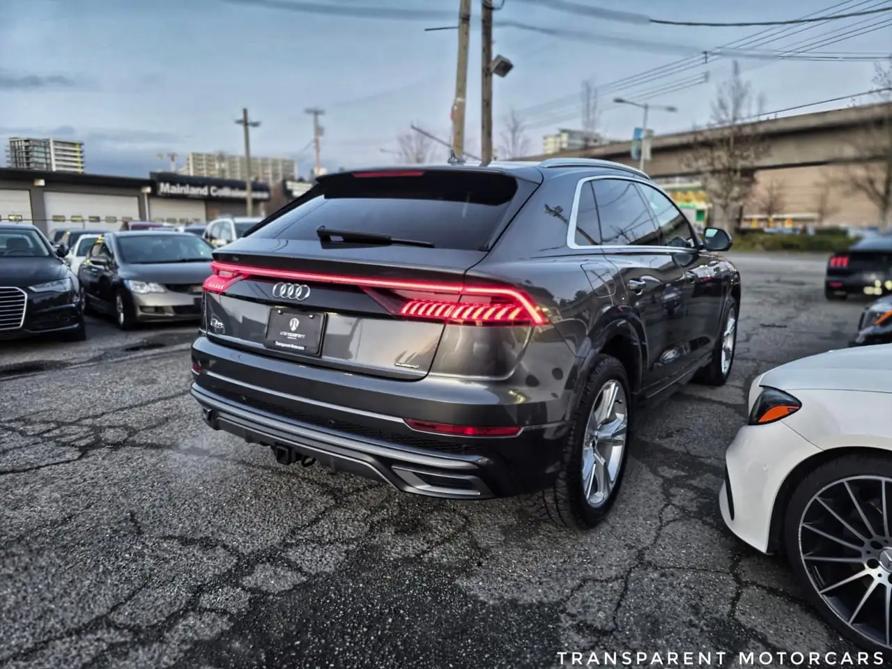 Audi Q8 снимка Audi Q8