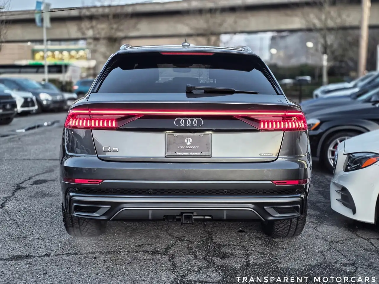 Audi Q8 снимка Audi Q8
