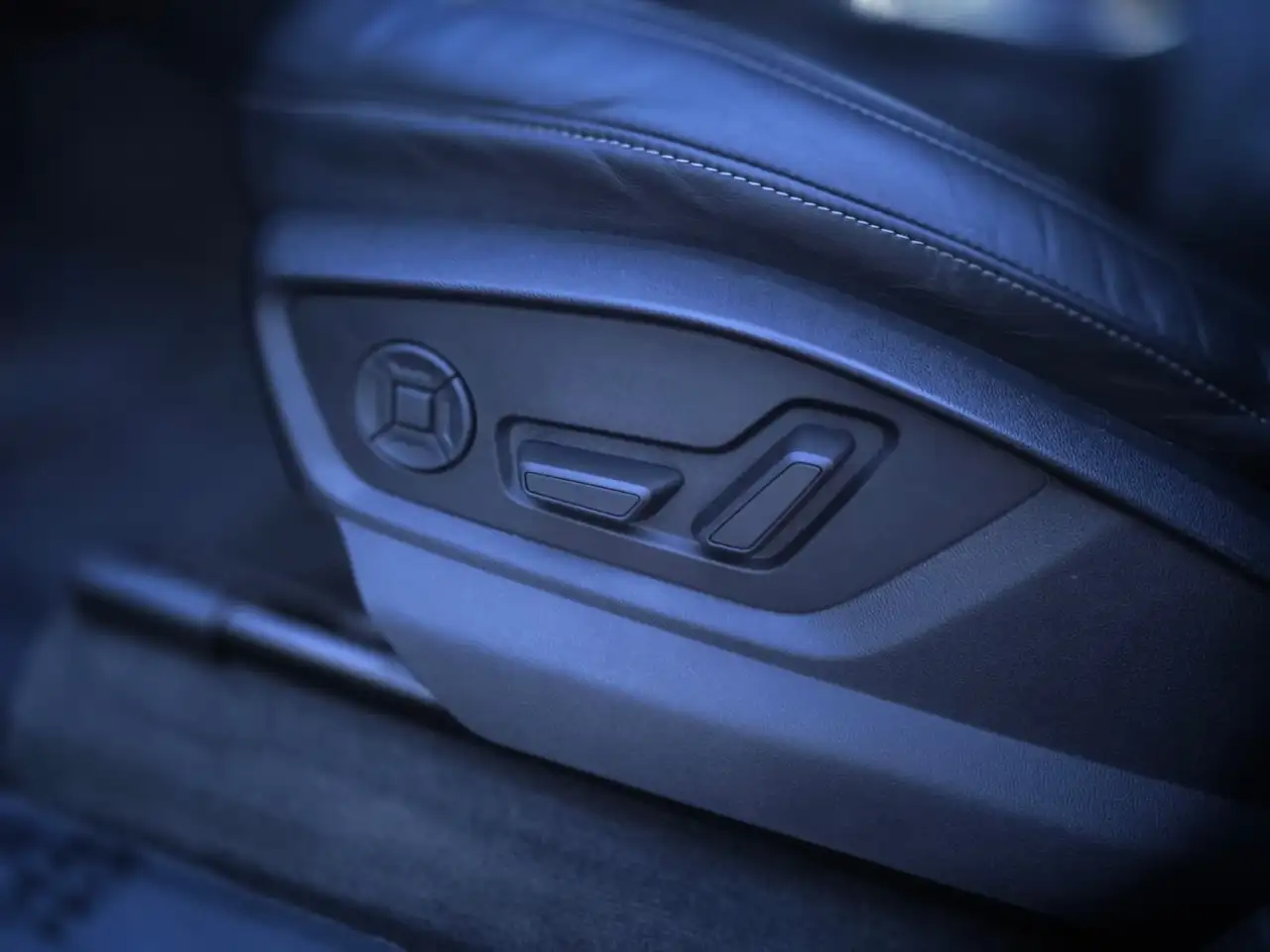 Audi Q8 снимка Audi Q8