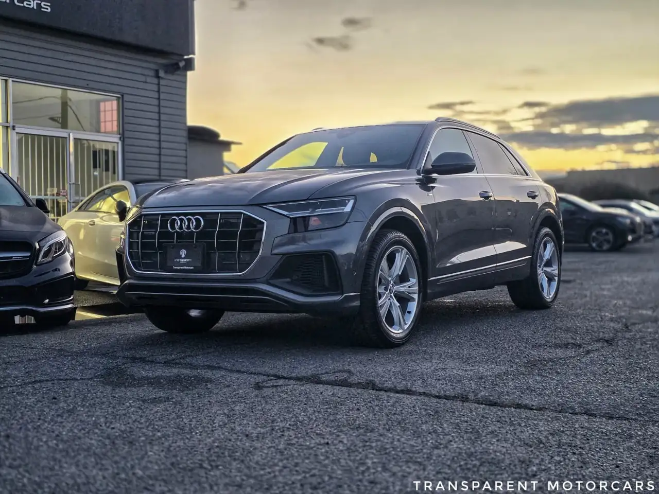 Audi Q8 снимка Audi Q8