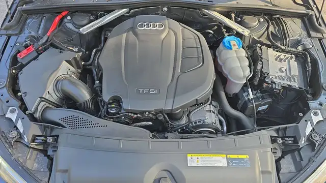 Audi A4 view 15