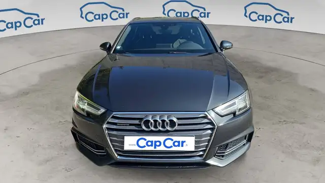 Audi A4 view 5