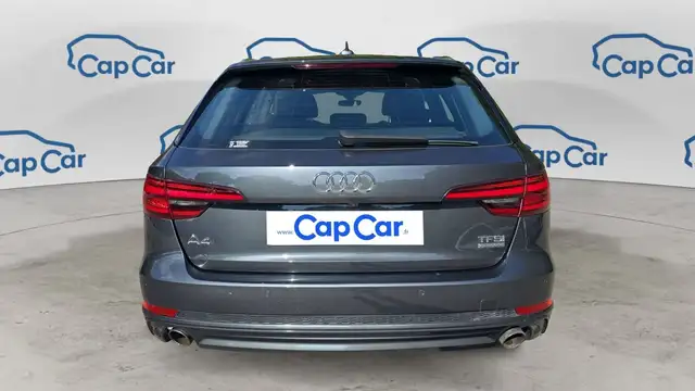 Audi A4 view 3