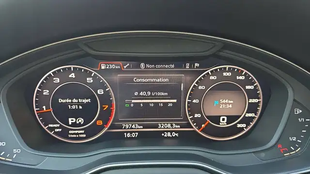 Audi A4 view 12