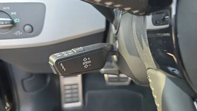 Audi A4 view 13