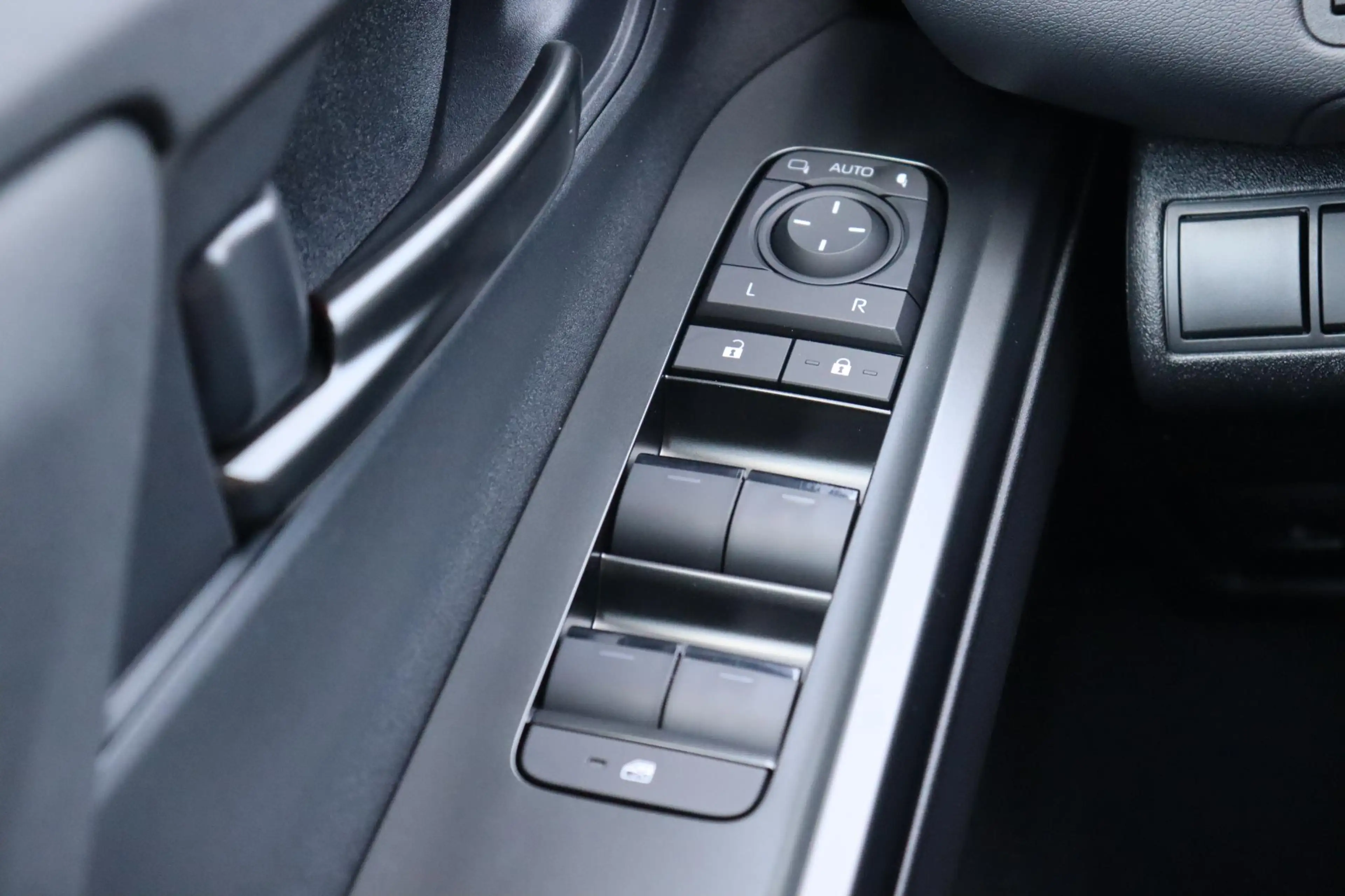 Toyota bZ4X Touring Dynamic Limited Edition 75 kWh , Direct le — photo 11