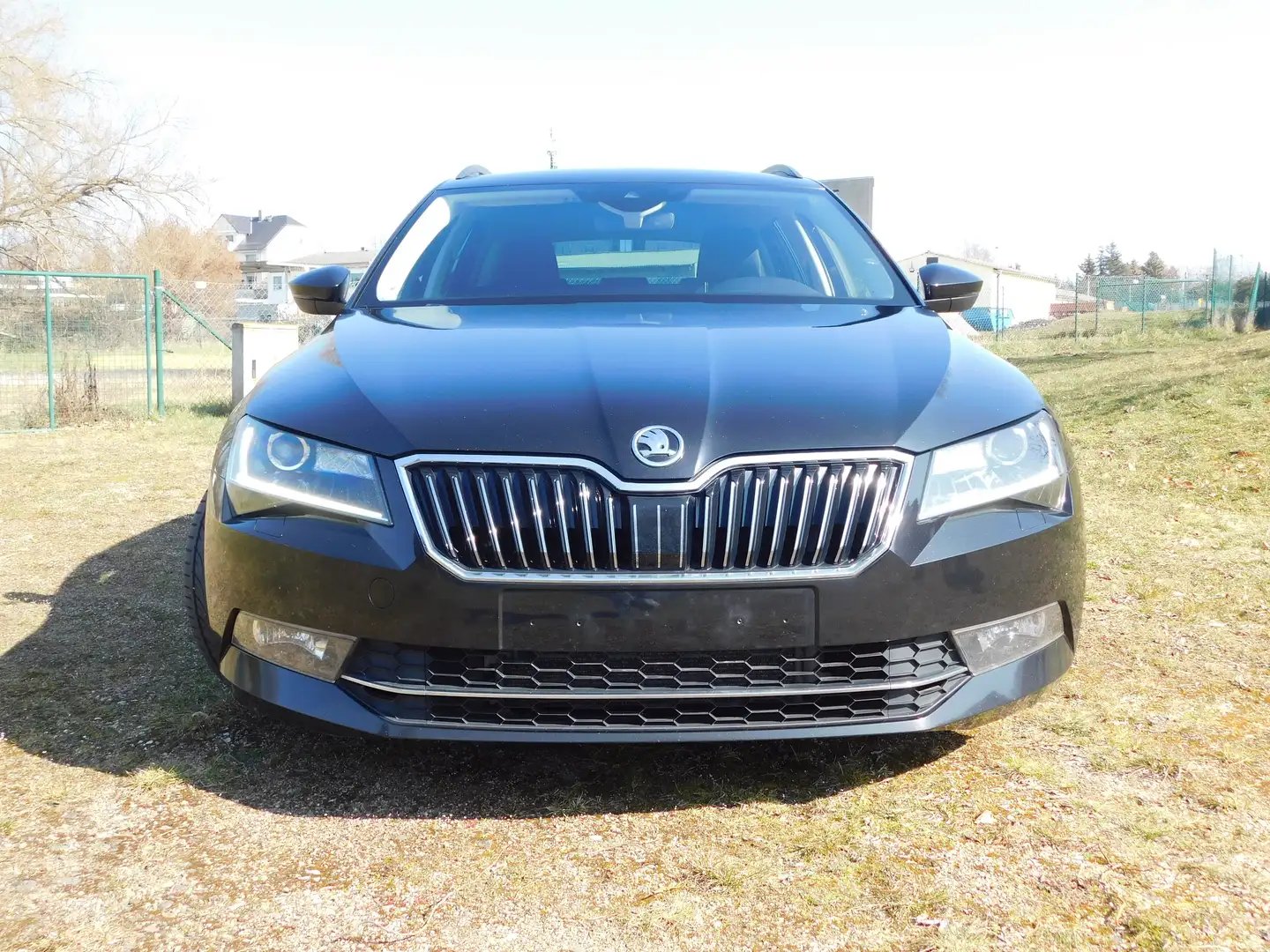 Skoda Superb Superb Combi 2.0 TDI DSG TÜV NEU WR Schwarz - 2