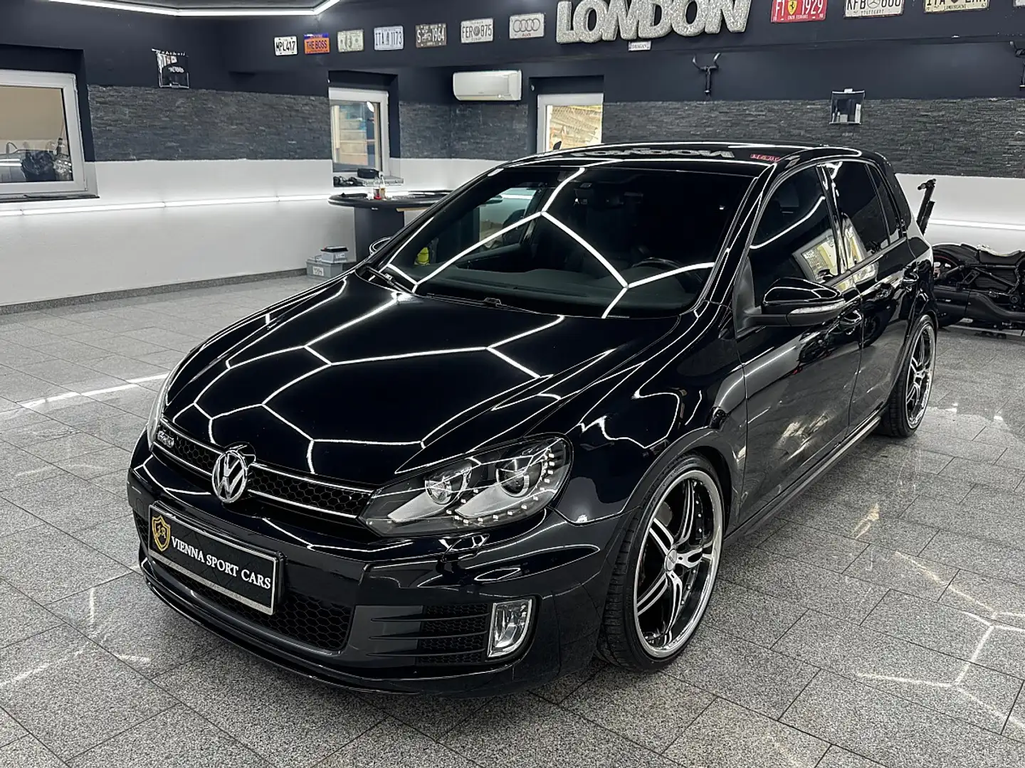 Volkswagen Golf 6 GTD 2,0 TDI*Top-Ausstattung*Wenig-KM* Schwarz - 2