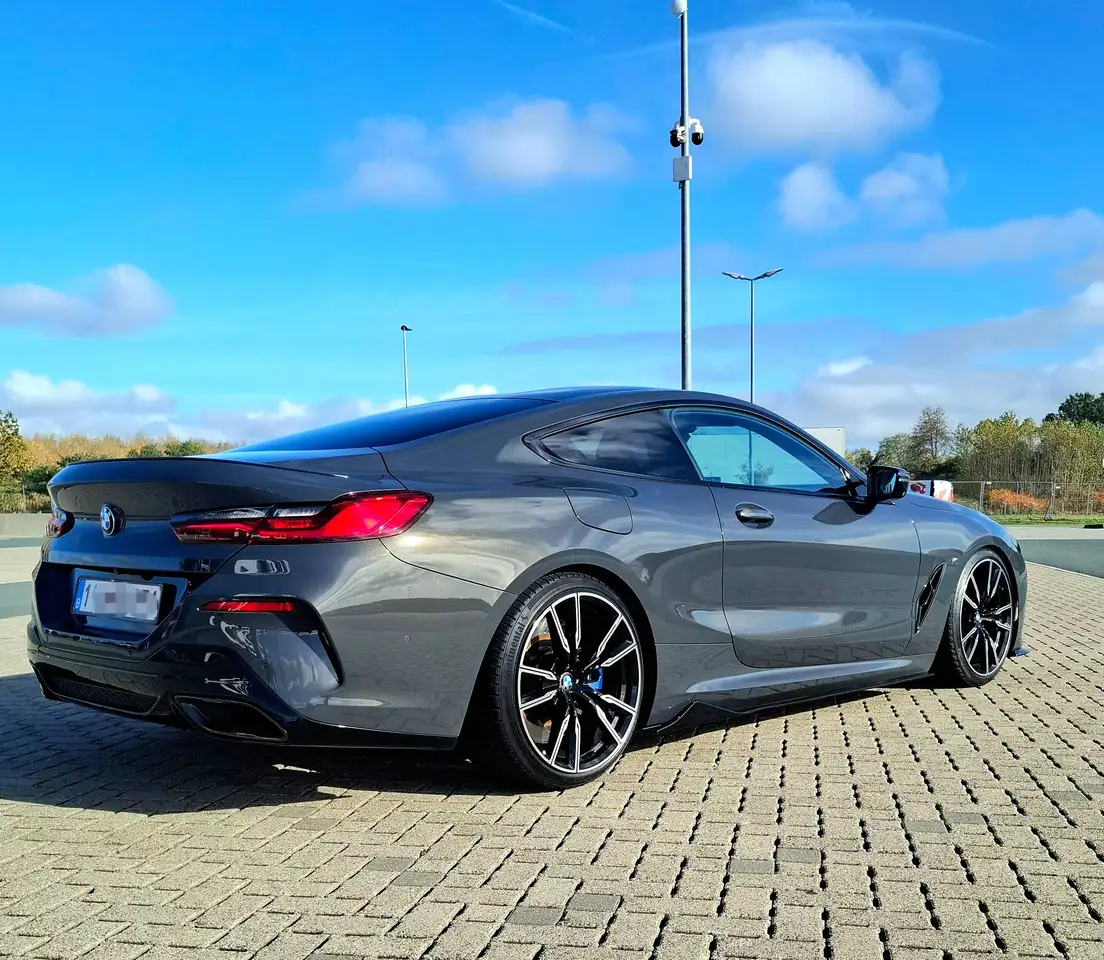 BMW 840