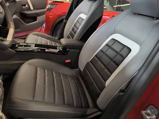 Citroen C4 view 13