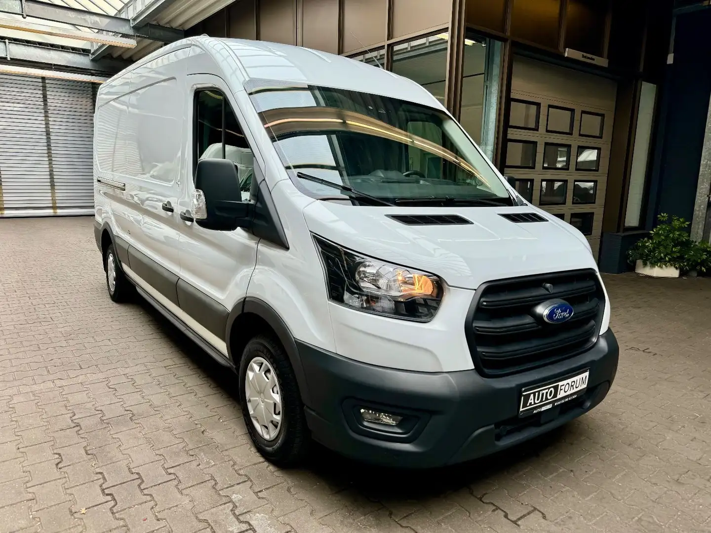 Ford Transit 2.0 TDCi L3 H2 3SITZE KLIMA PDC TEMPOMAT Blanc - 2