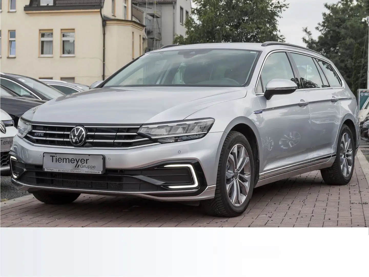 Volkswagen Passat Variant GTE NAVI LED KAMERA ACC Silber - 2