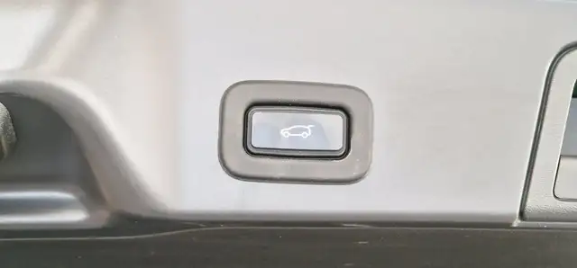 Land Rover Range Rover Evoque view 10