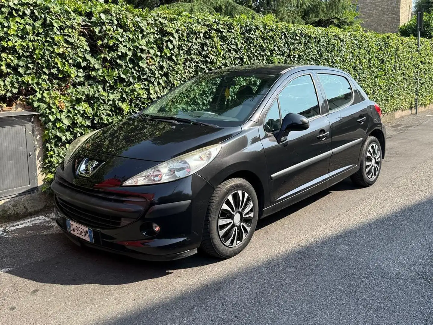 Peugeot 207 207 5p 1.4 8v Energie Sport s/navi eco-Gpl Nero - 1