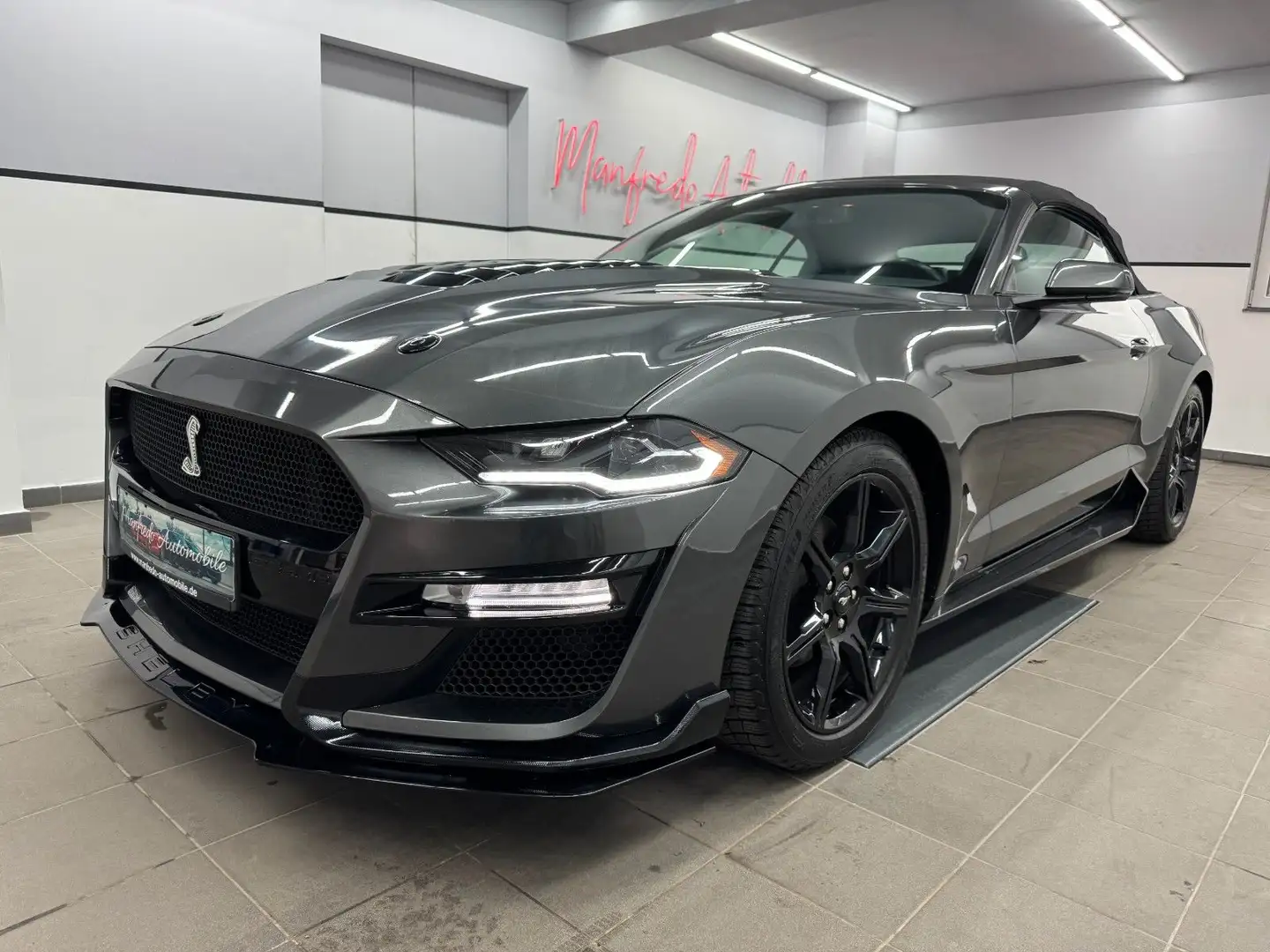 Ford Mustang 2.3 Eco Cabrio/Shelby GT-500/Premium/R19 Grau - 1