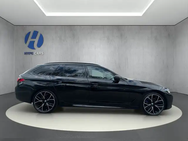 BMW 5 Series view 7