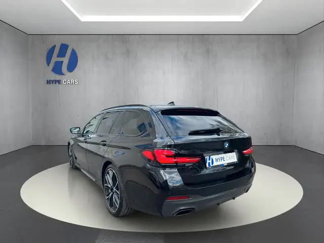 BMW 5 Series view 5