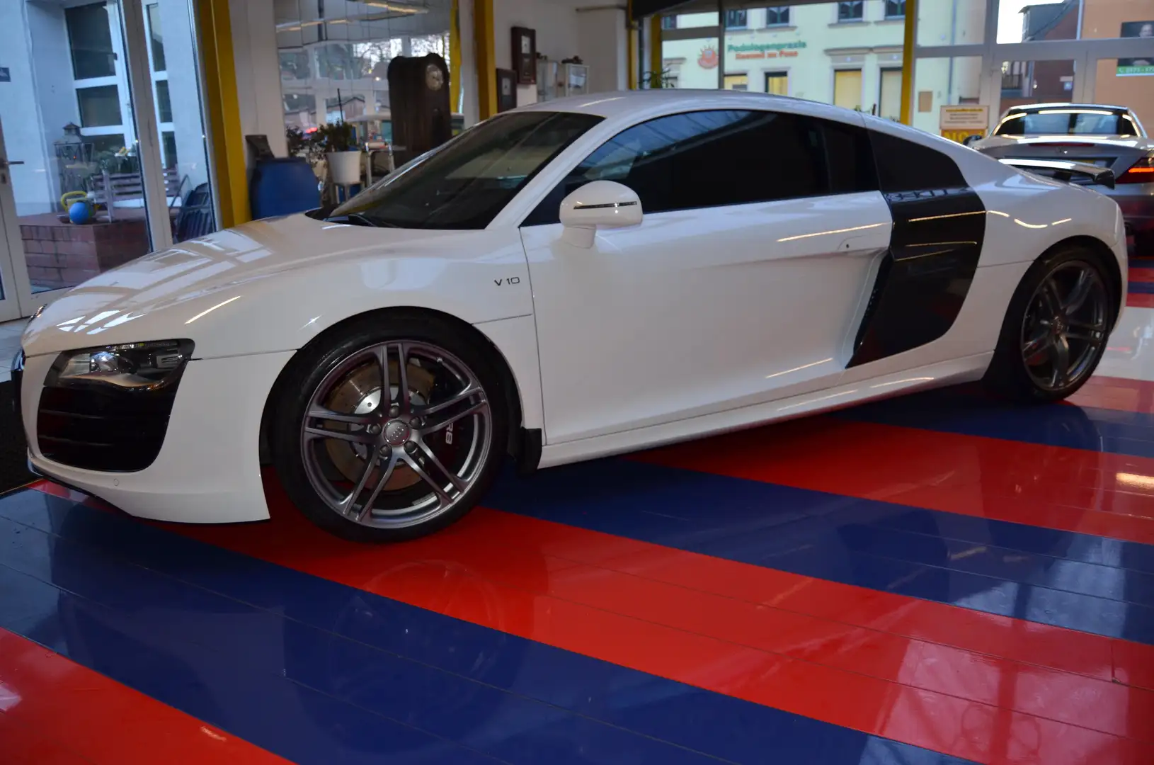 Audi R8 5.2 FSI quattro R tronic Carbon 4xKlappe B&O Білий - 1