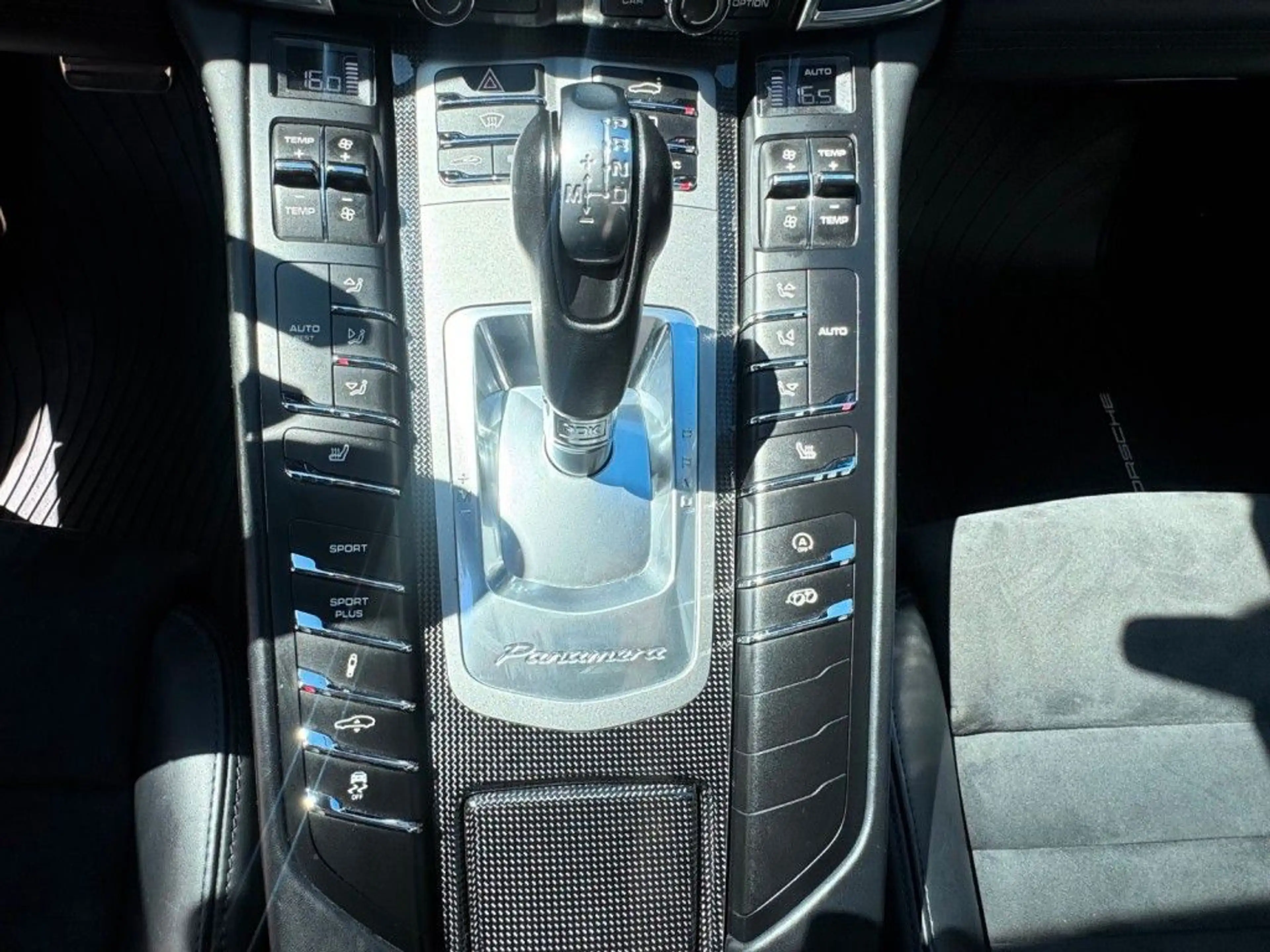 Porsche Panamera GTS *SPORTABGASANLAGE/BOSE SOUND* — photo 13