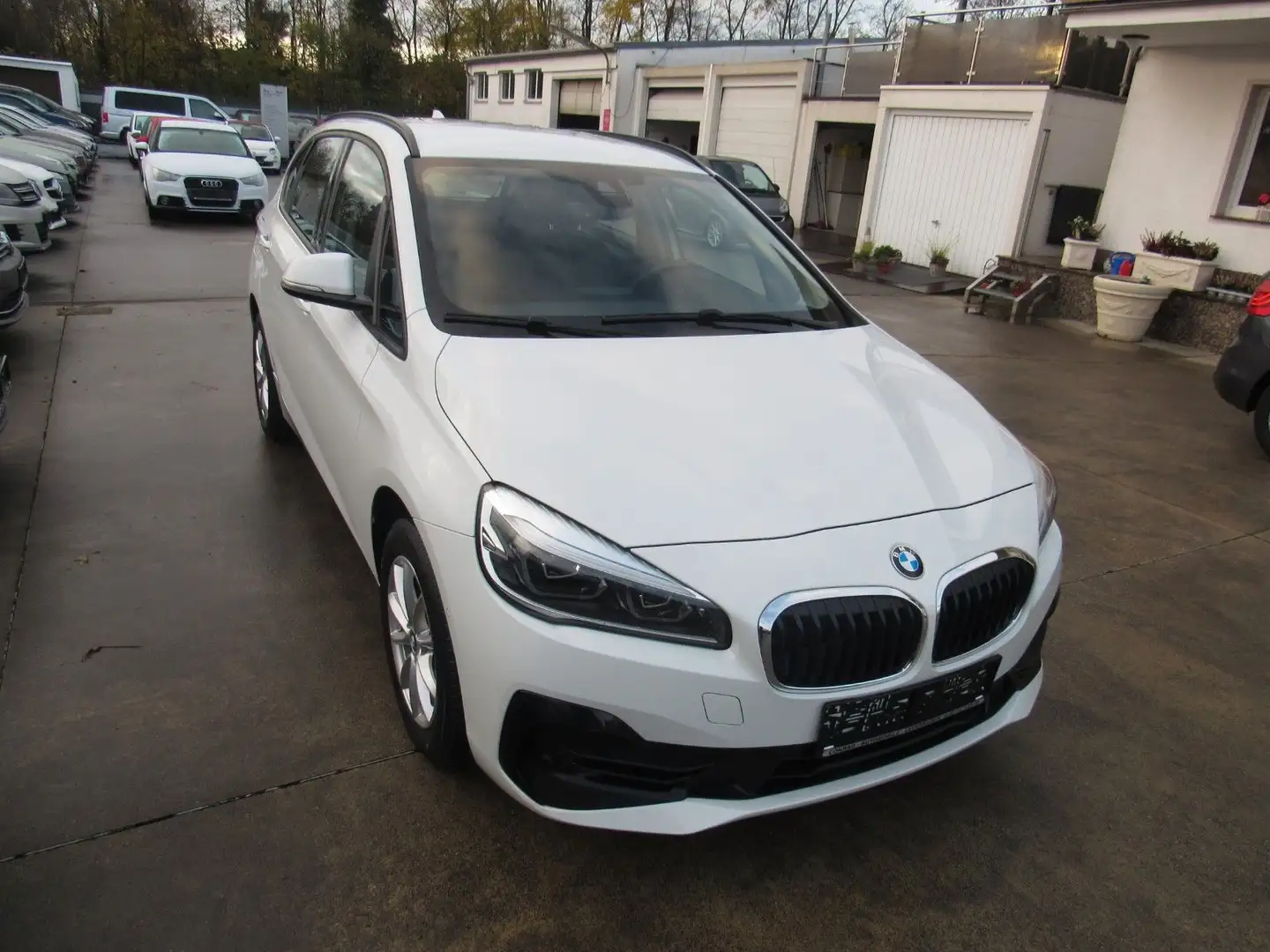 BMW 218 2 Active Tourer 218 i Advantage,KLIMA,ALU. Weiß - 2
