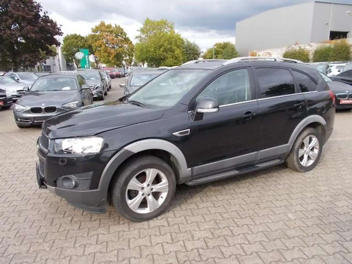Chevrolet Captiva LT+ 2.2TD, Leder AHK Navi Unfallschaden Schwarz - 1