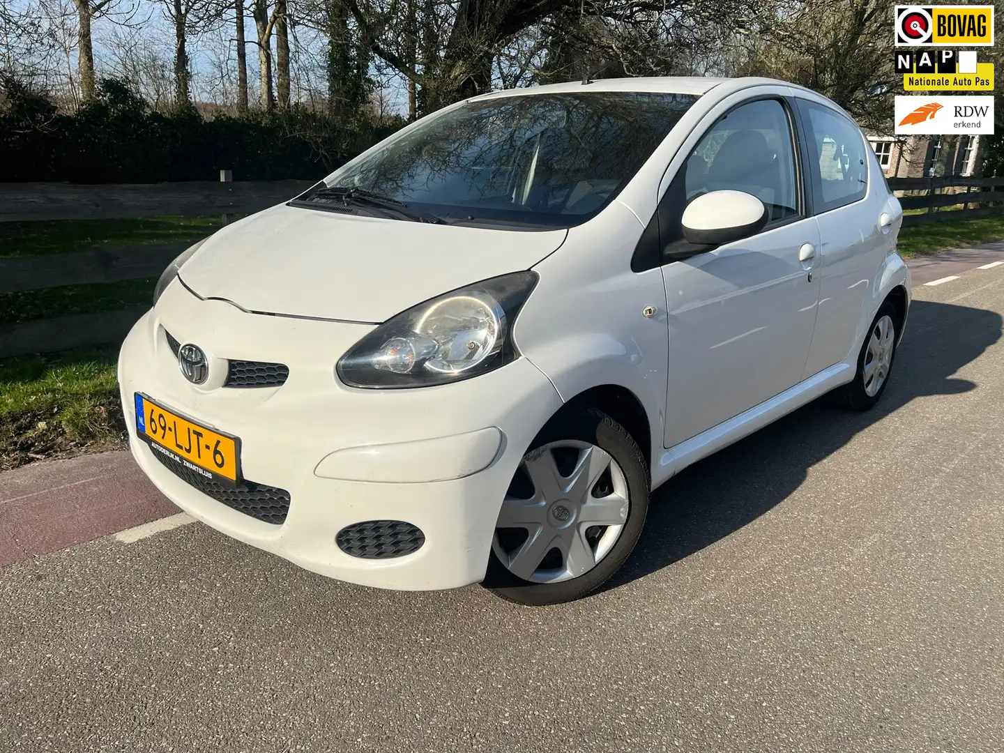 Toyota Aygo 1.0-12V Comfort Airco Blanco - 1