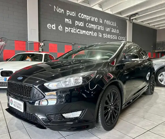 Ford Focus Focus St-line IV 2015 5p 1.5 tdci Titanium X s