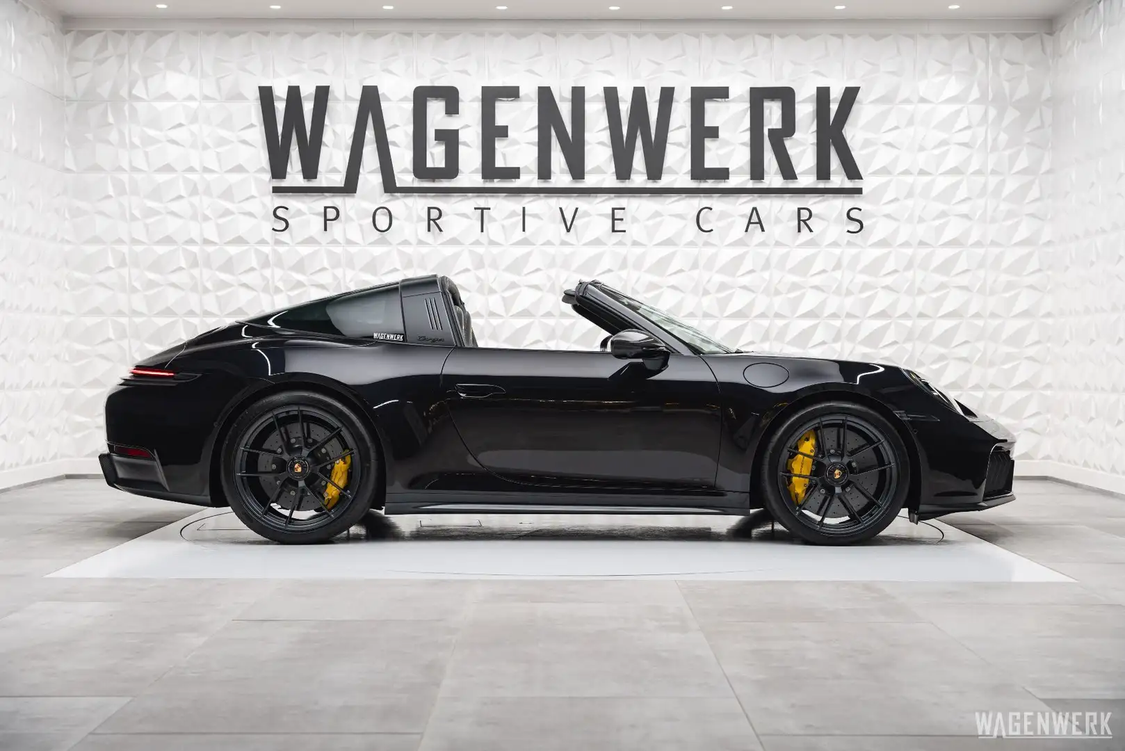 Porsche 992 Targa 4 GTS T-Hybrid CARBONPAKET PCCB PDCC LIFT N Noir - 2