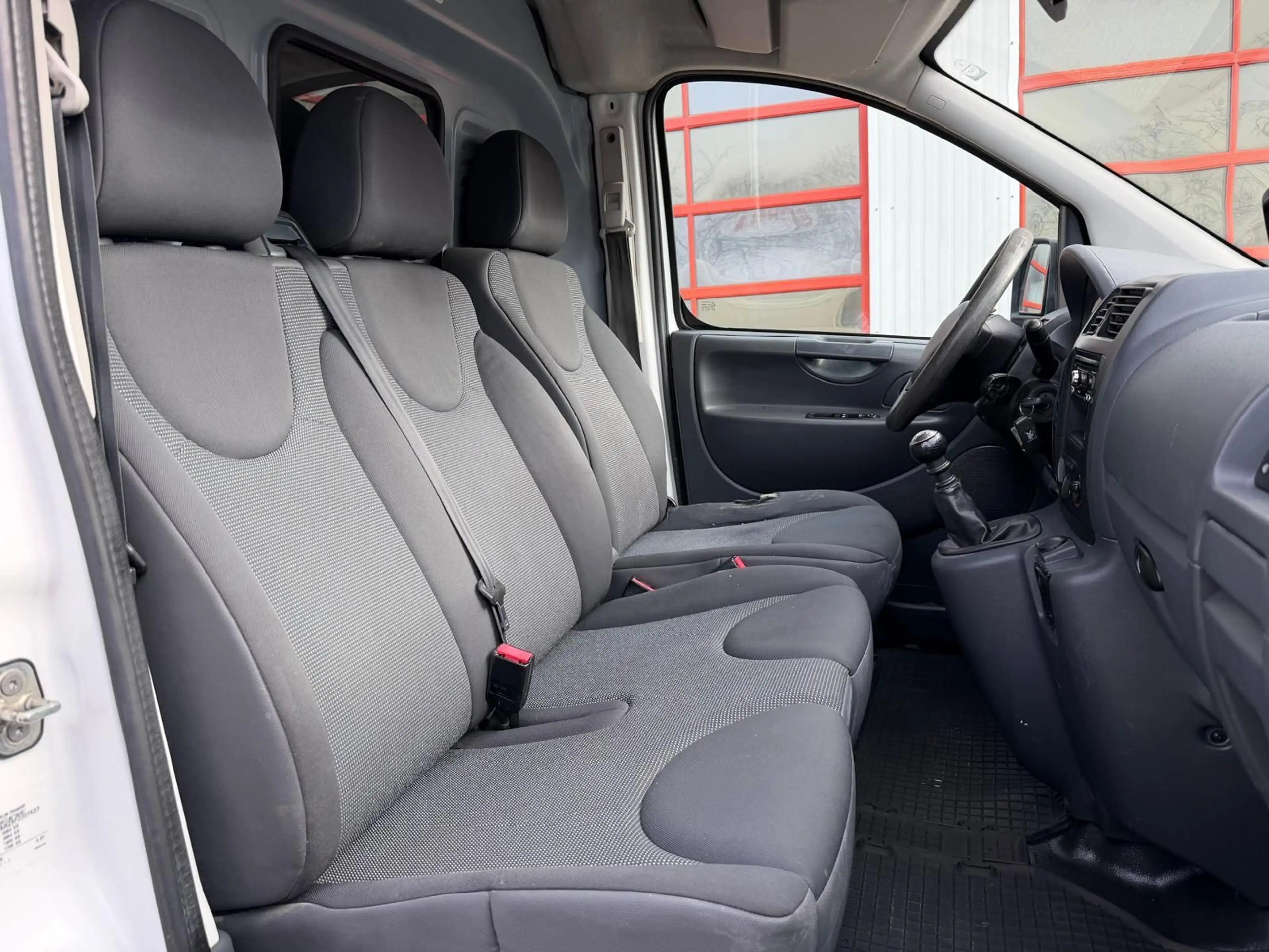 Peugeot Expert Kasten L2H2 COOL In Kasten TÜV NEU — photo 13
