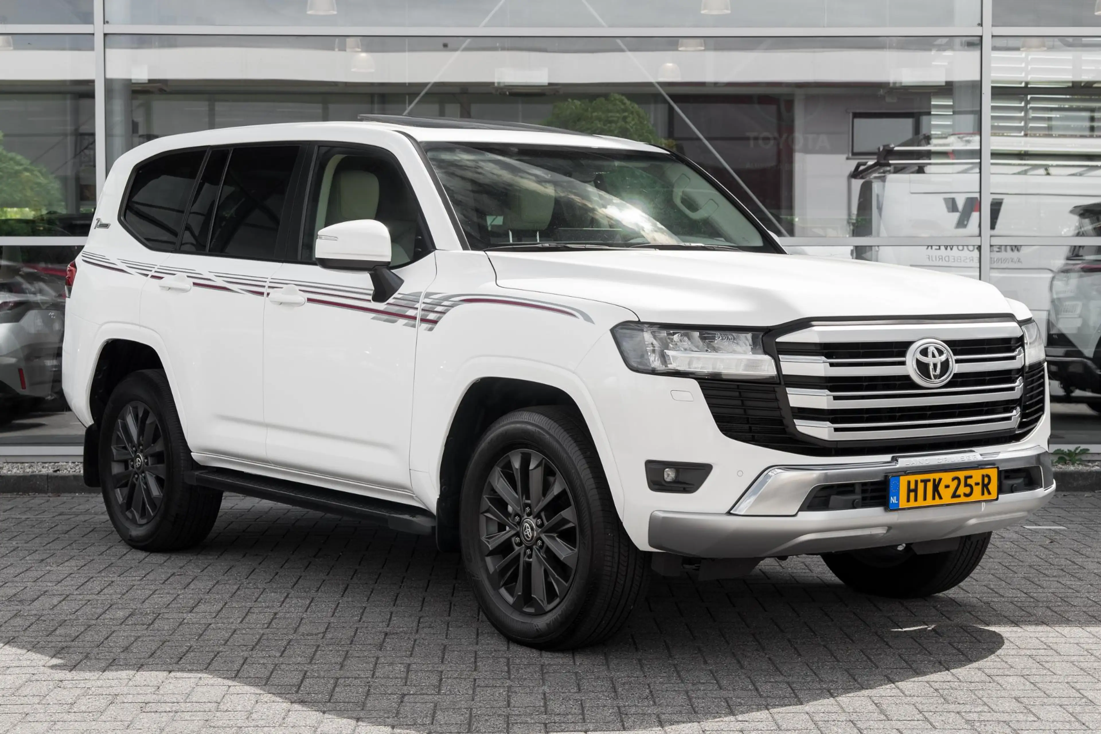 Toyota Land Cruiser 70th. Anniversary 300 3.5 V6 TwinTurbo 409 PK — photo 7