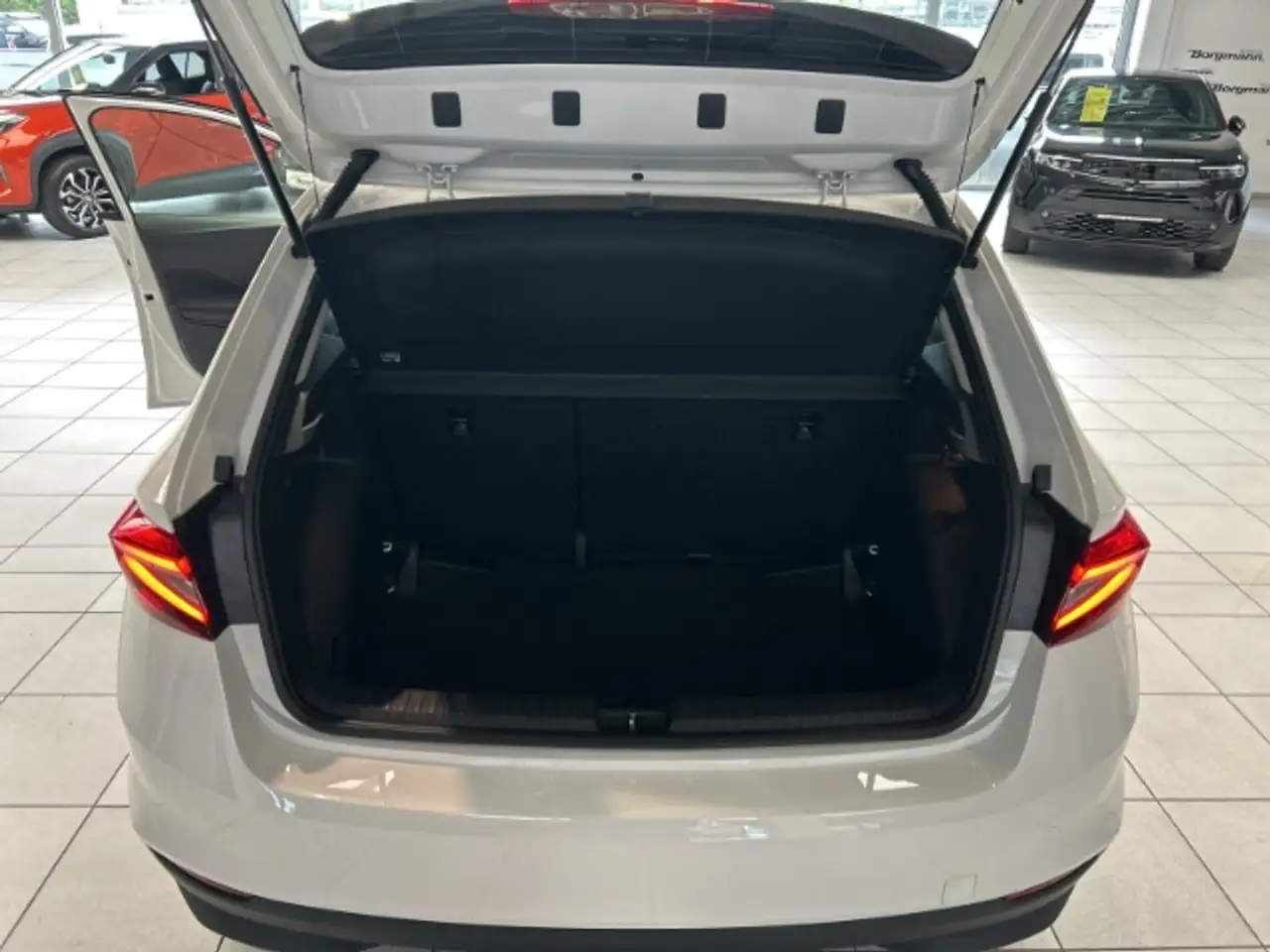 Skoda Fabia Ambition Apple CarPlay Android Auto, миниатюра 23