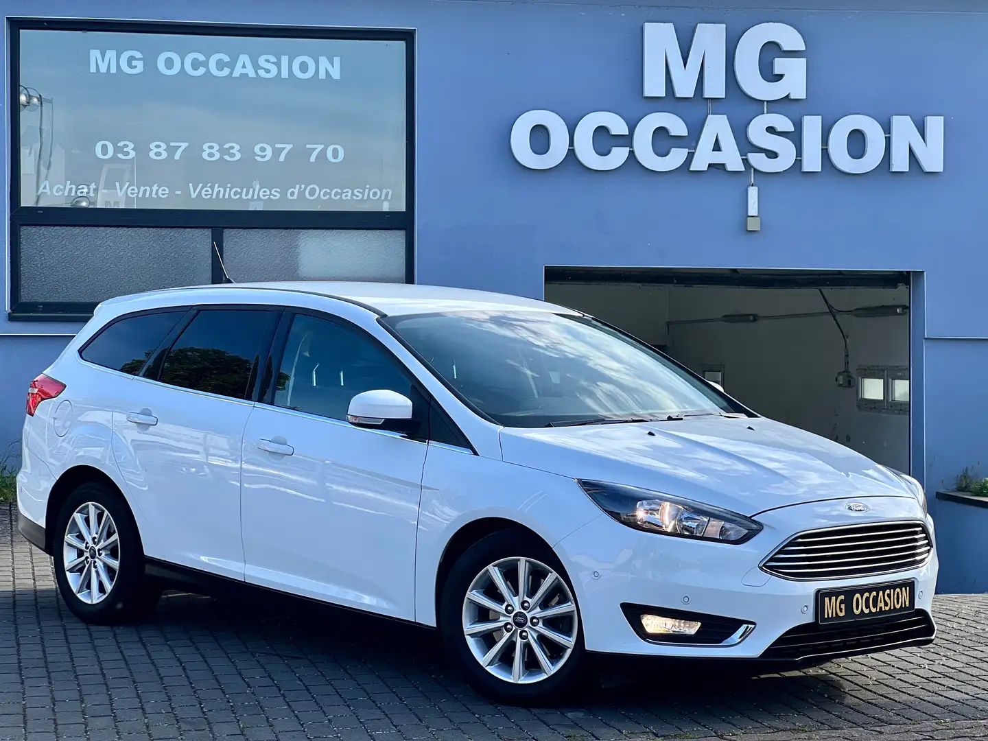 Ford Focus 2.0 TDCi Titanium Blanc - 1