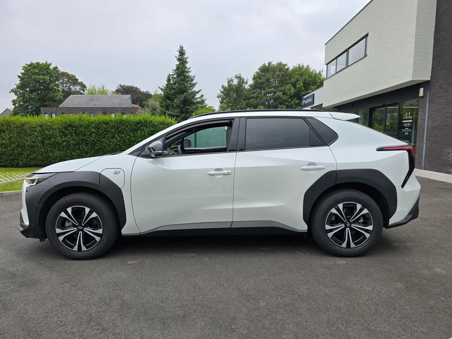 Subaru Solterra MY24 Comfort 4X4 Blanc - 2