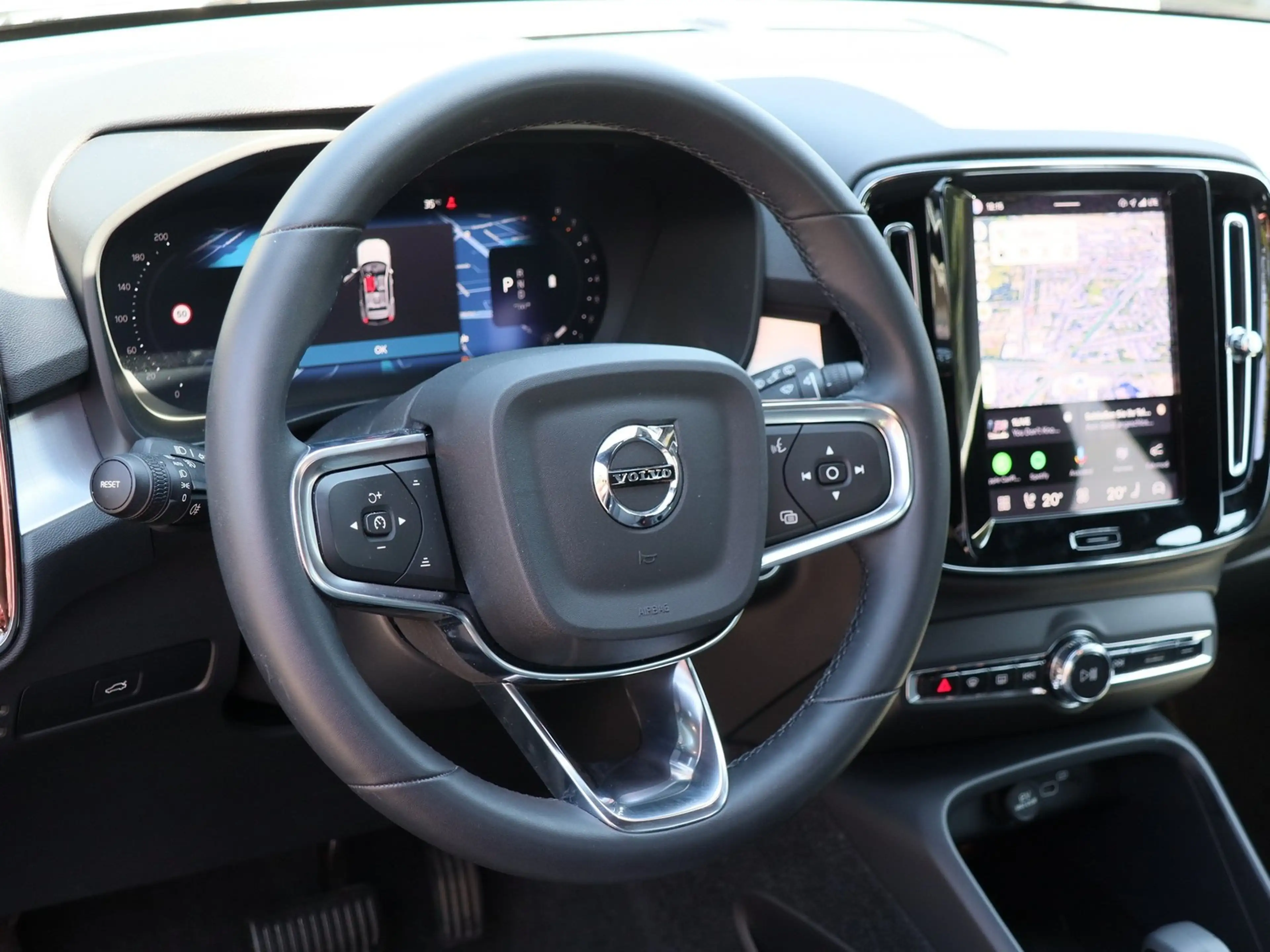 Volvo XC40 B3 Core #PDC/RFK/Google/LED/Klima/Navi — photo 9