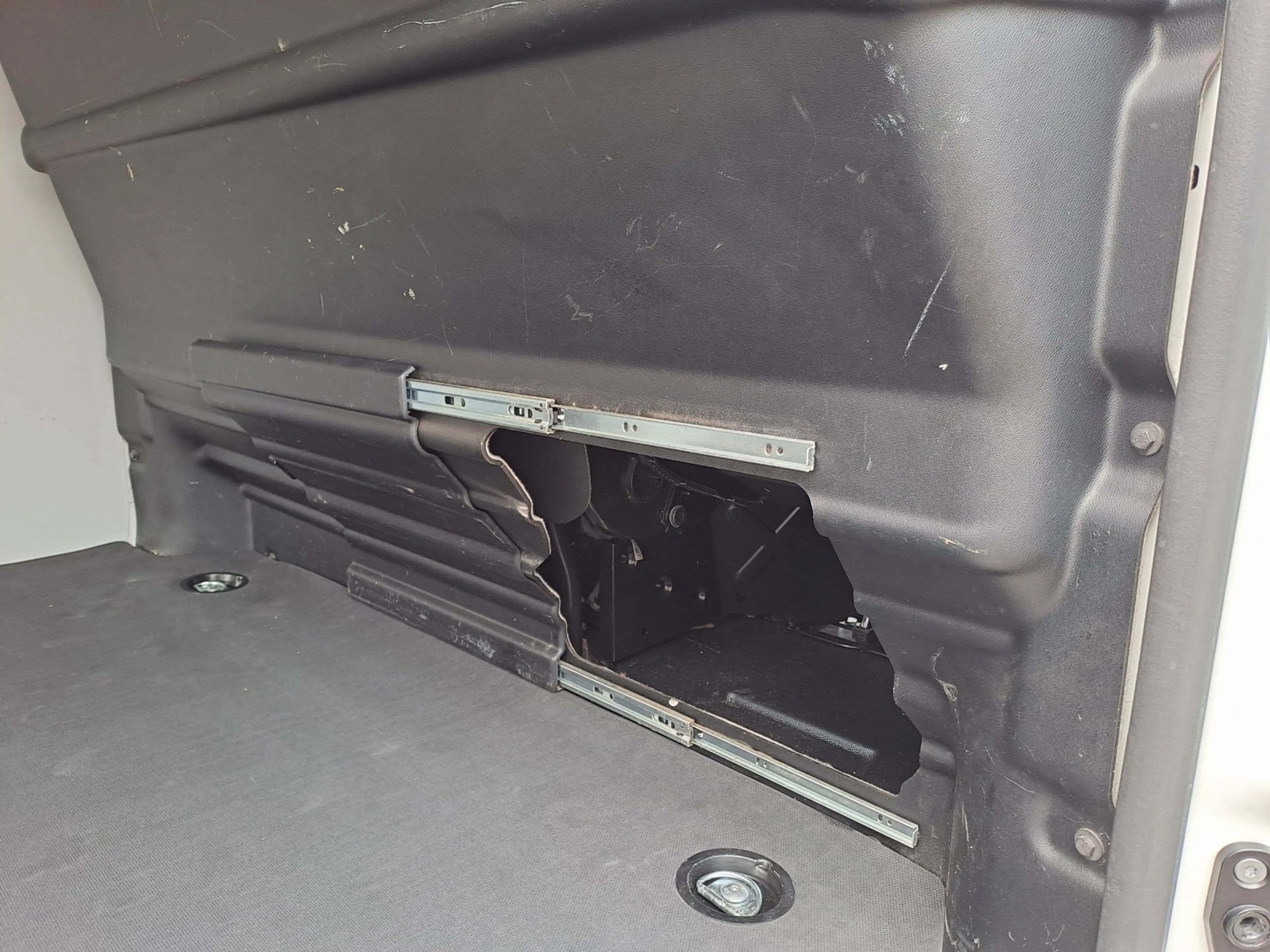 Opel Vivaro 2.0 CDTI L3H1 Irmscher Sport — photo 19
