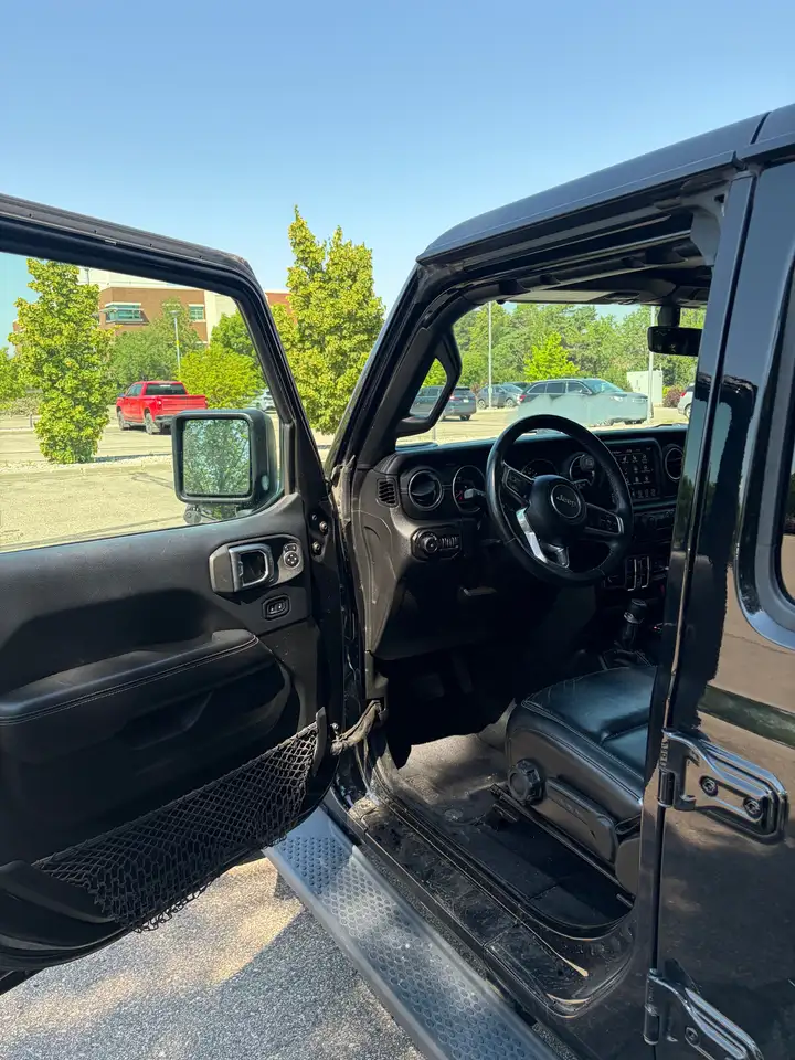 Jeep Wrangler photo Jeep Wrangler