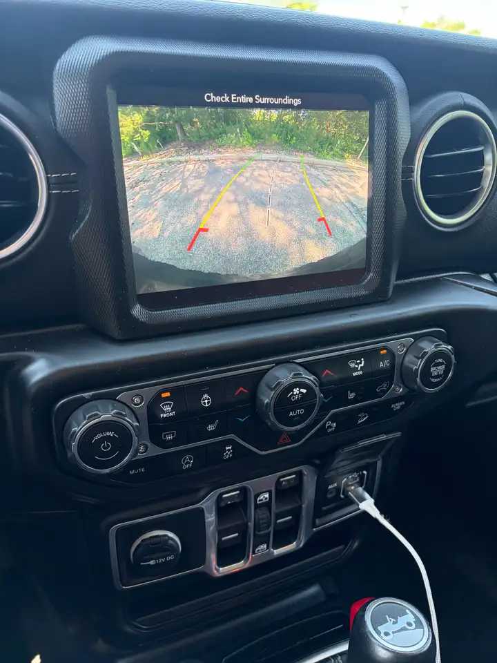 Jeep Wrangler photo Jeep Wrangler