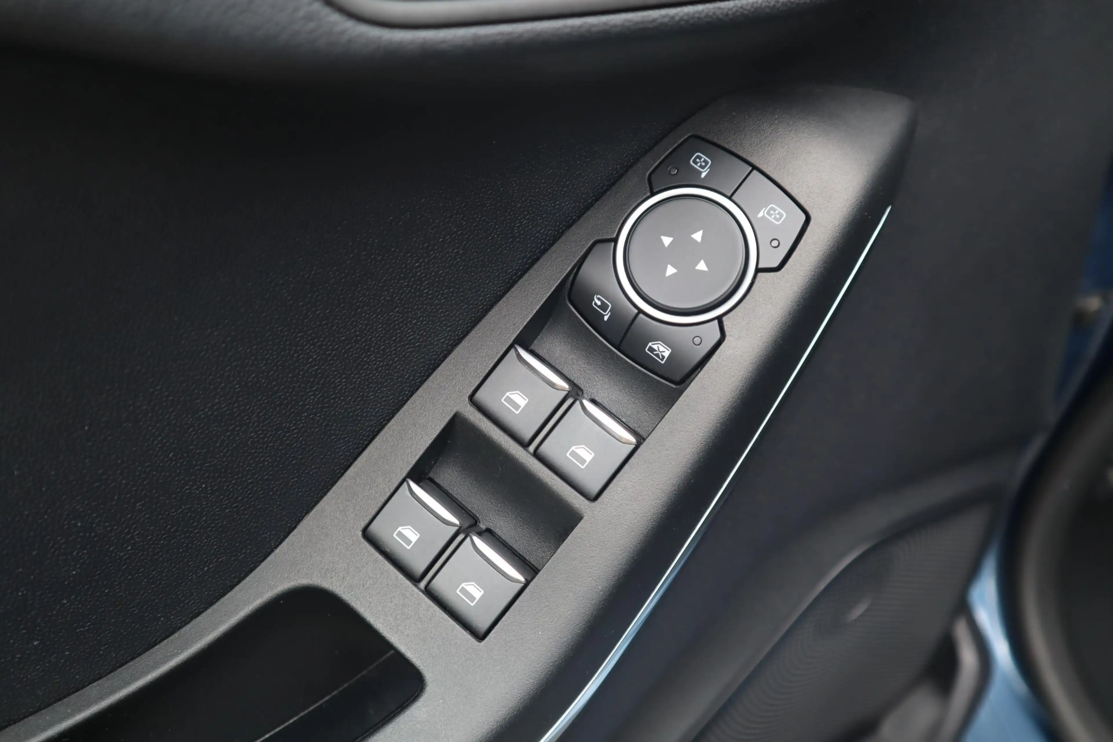 Ford Fiesta TITANIUM-X 5-DEURS WINTERPACK KEYLESS APPLE/ANDROI — photo 17