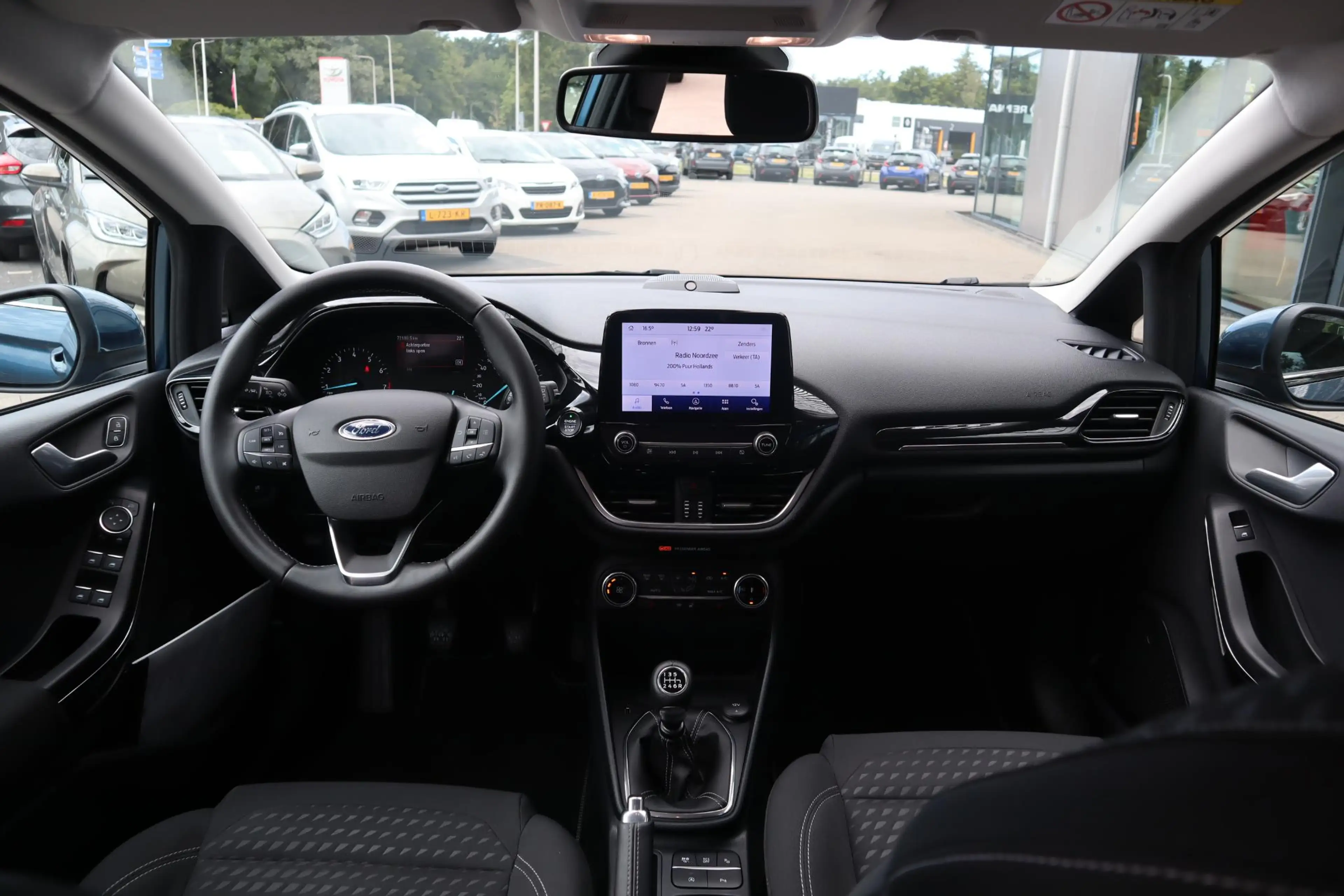 Ford Fiesta TITANIUM-X 5-DEURS WINTERPACK KEYLESS APPLE/ANDROI — photo 18