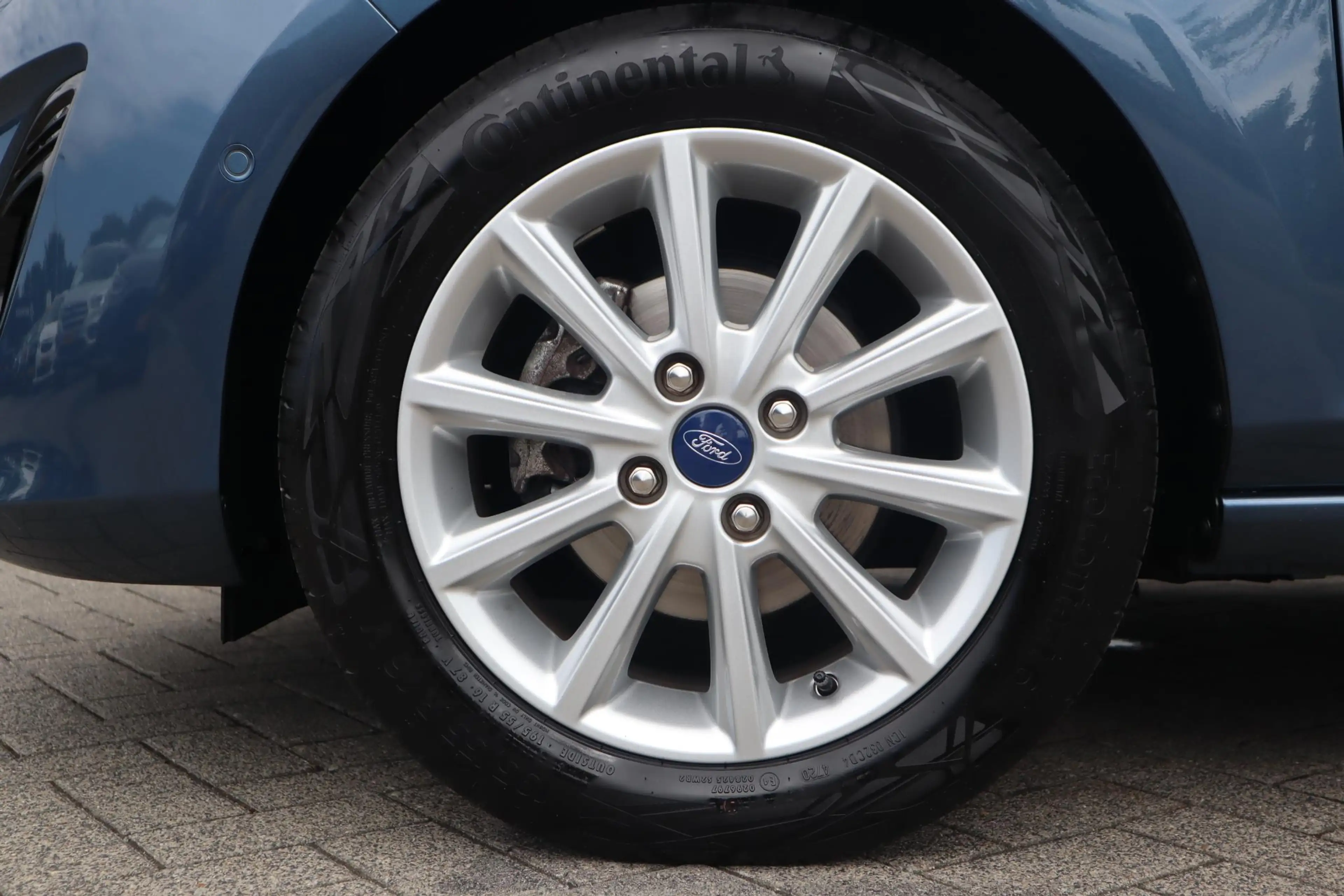 Ford Fiesta TITANIUM-X 5-DEURS WINTERPACK KEYLESS APPLE/ANDROI — photo 13