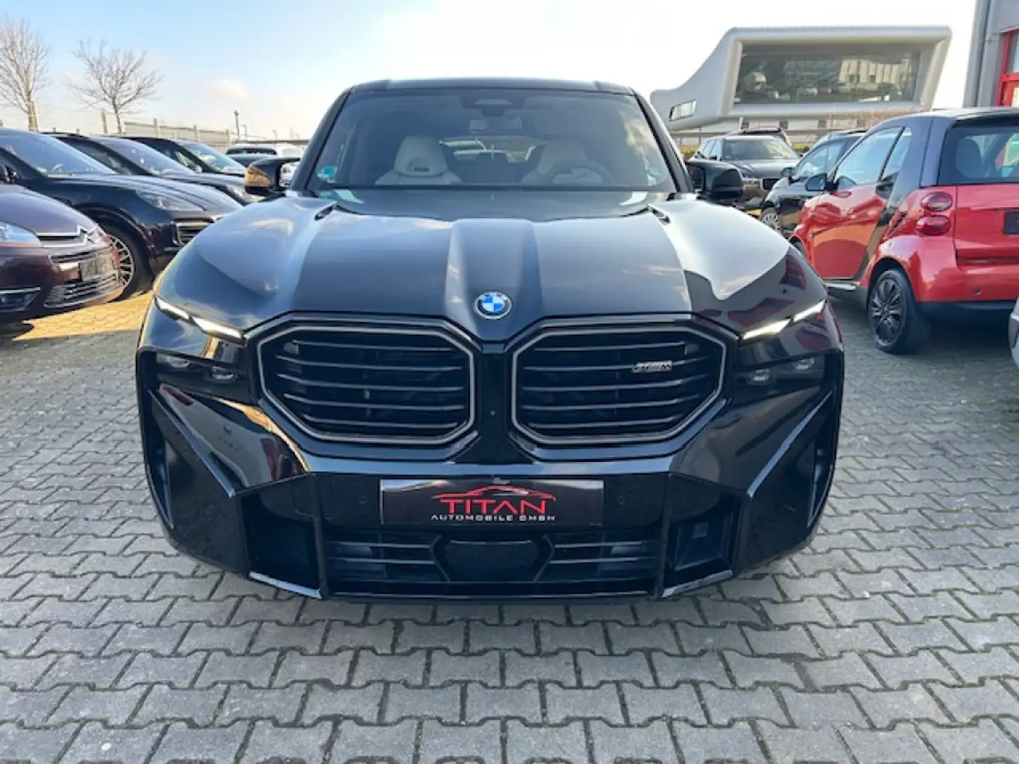 BMW XM M Paket Voll Leder Alcántara 2 farbig 1. Hand Černá - 2