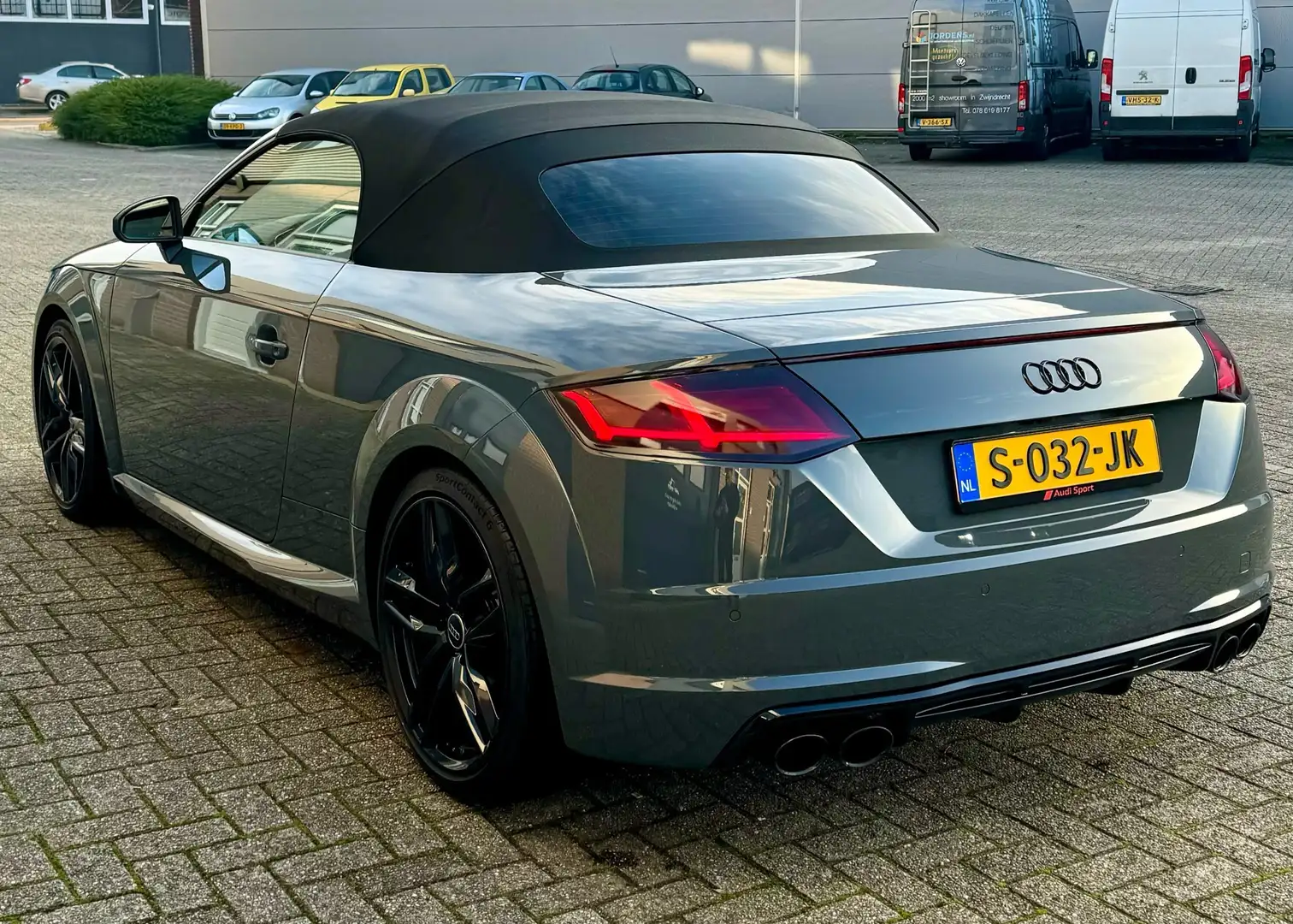 Audi TTS 2.0 TFSI quattto pro line plus B&O Matrix Camera Grijs - 2