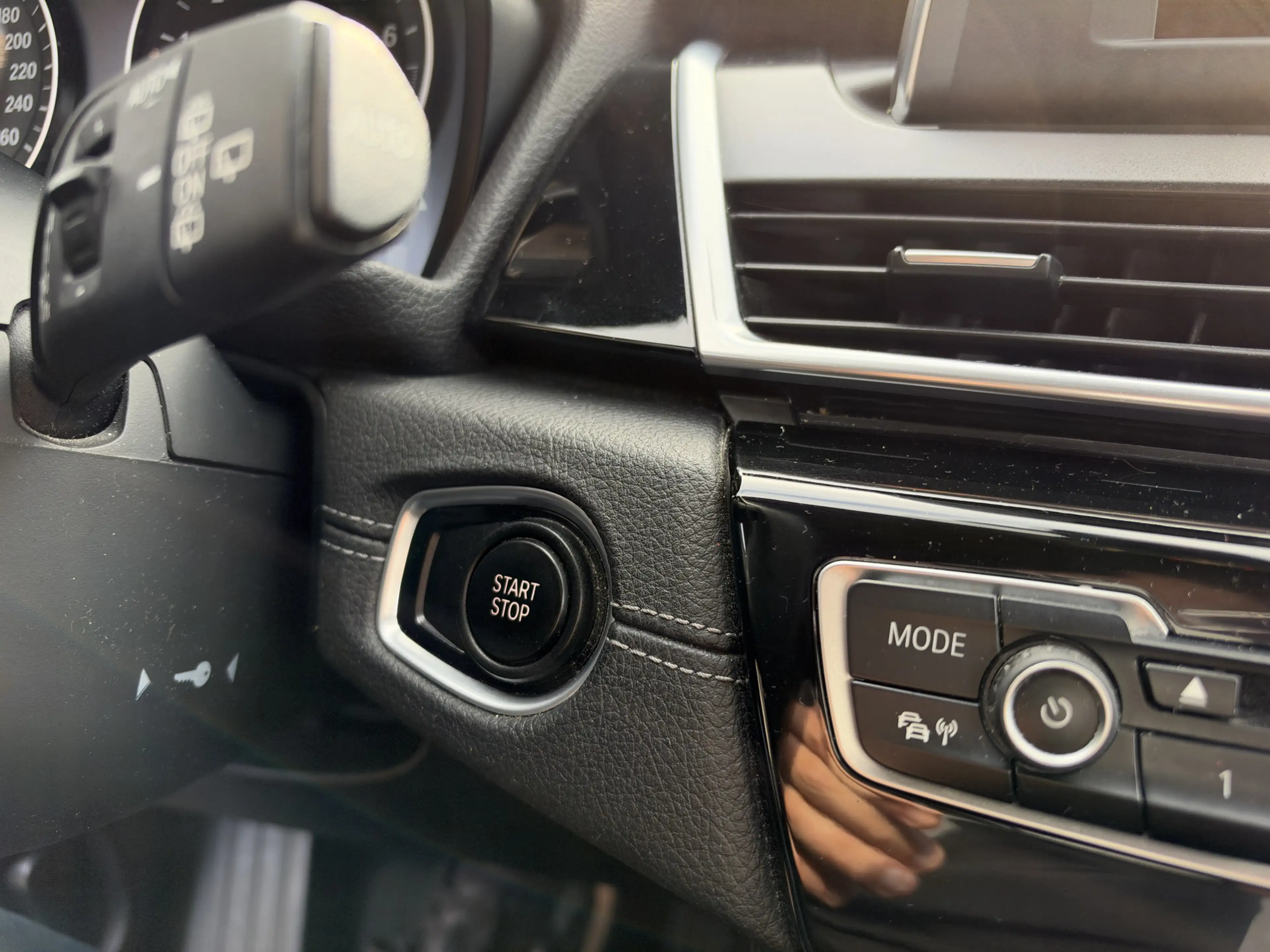 BMW 225 2-serie Active Tourer 225xe iPerformance Executive — photo 10