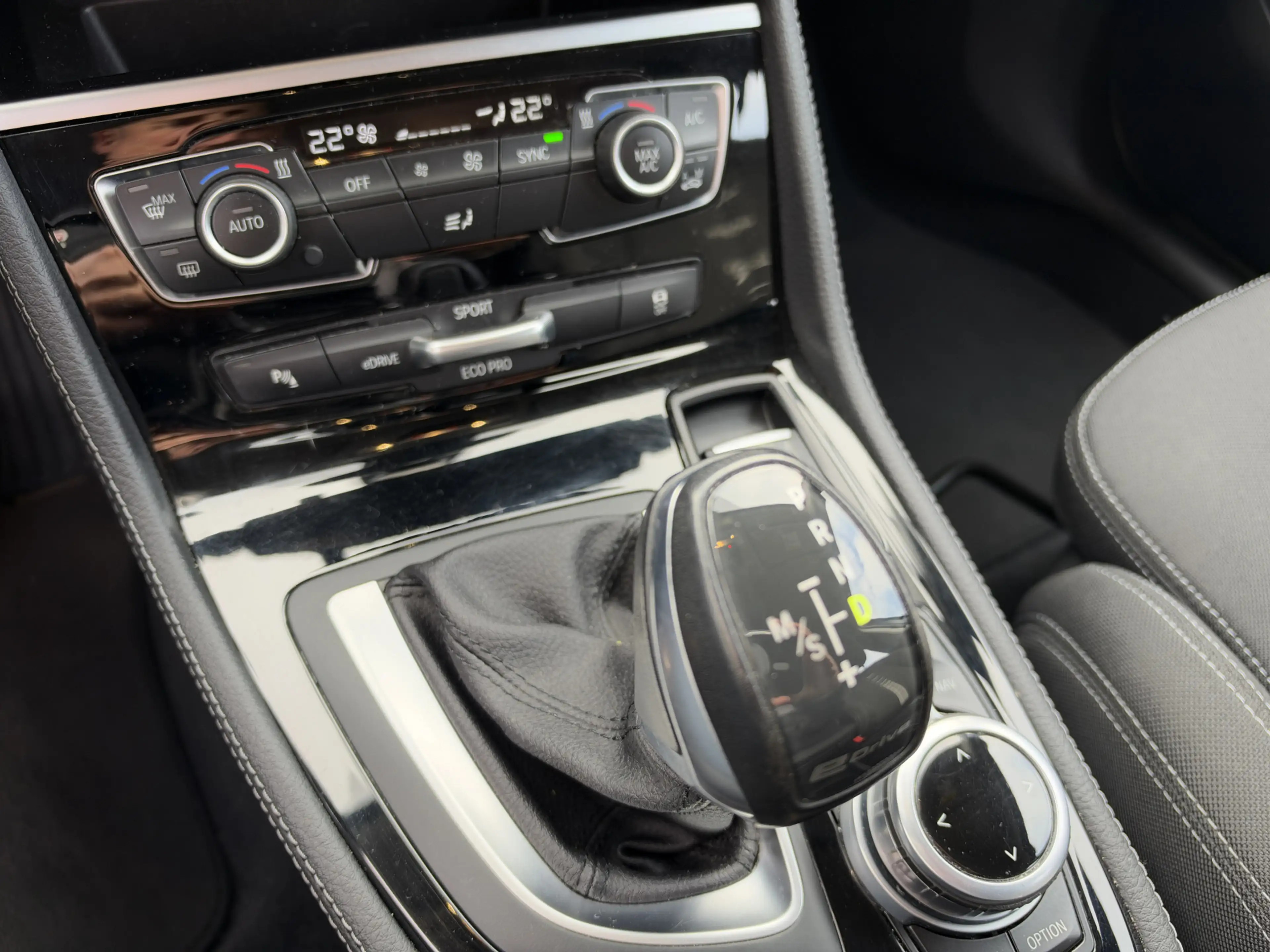 BMW 225 2-serie Active Tourer 225xe iPerformance Executive — photo 8